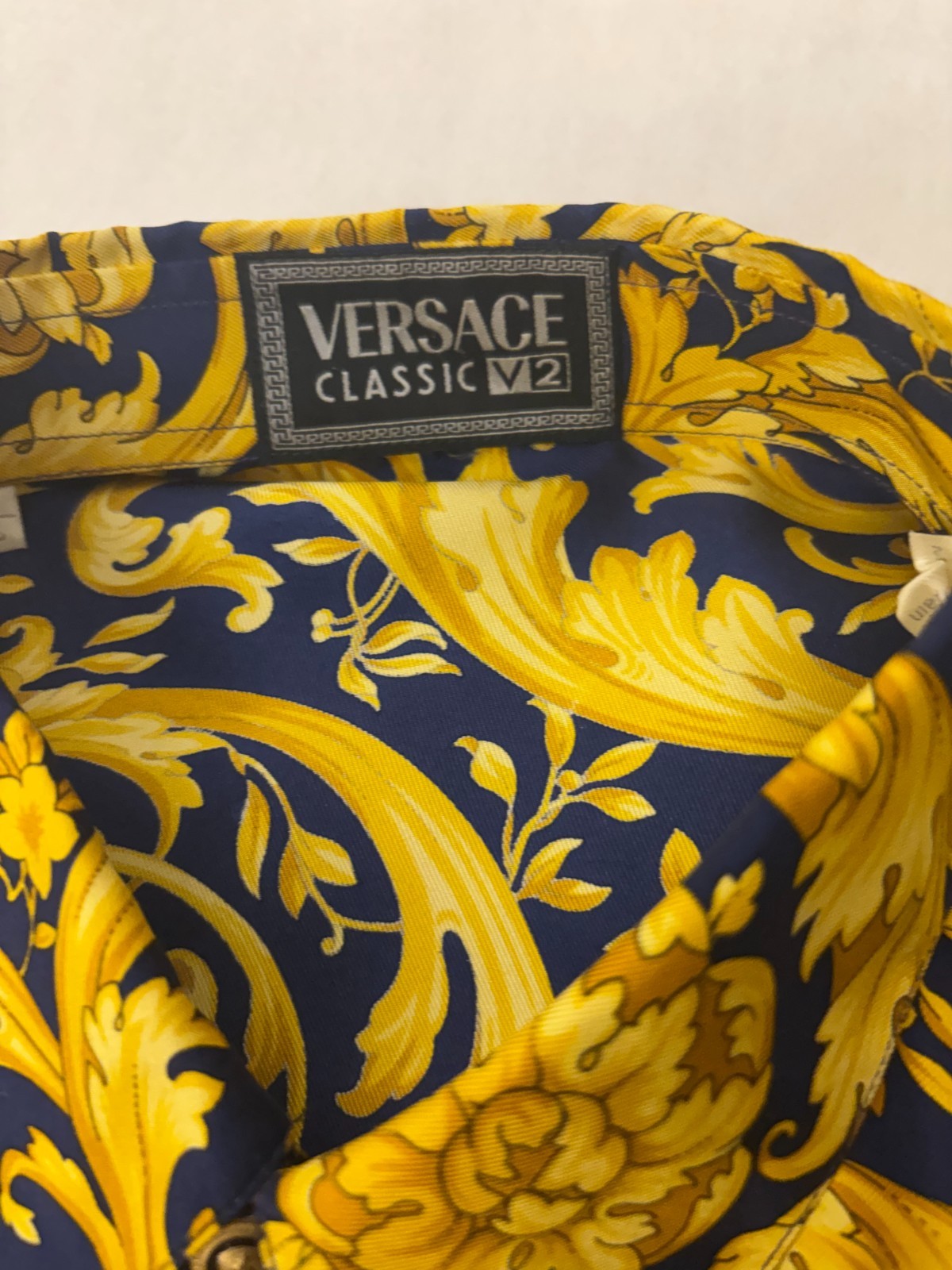 VERSACE CLASSIC V2 silk shirt Baroque print size IT XL blue & gold.