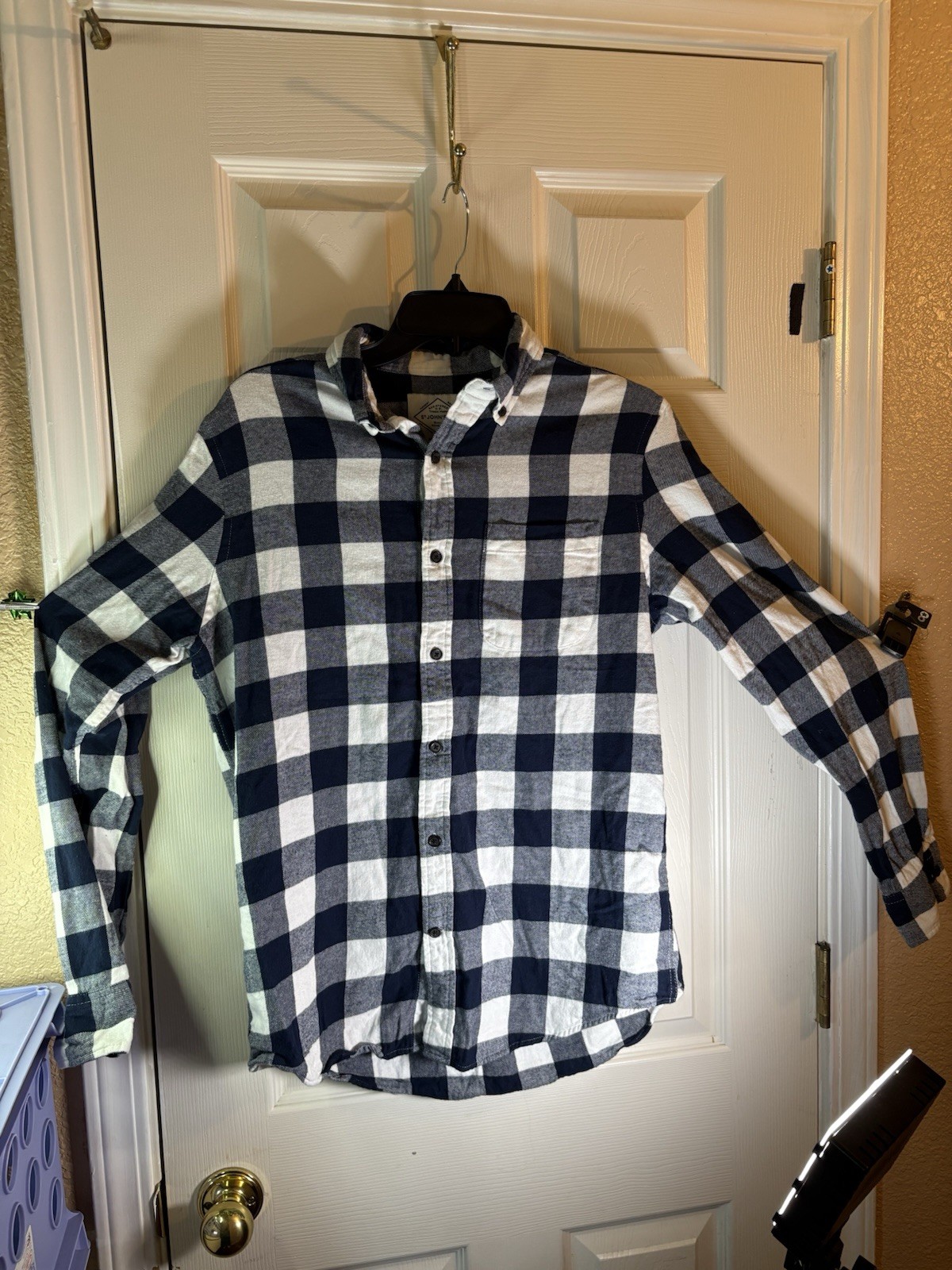 St Johns Bay Men S Button Down Flannel Shirt Super Soft Plaid Checks Fun Pocket