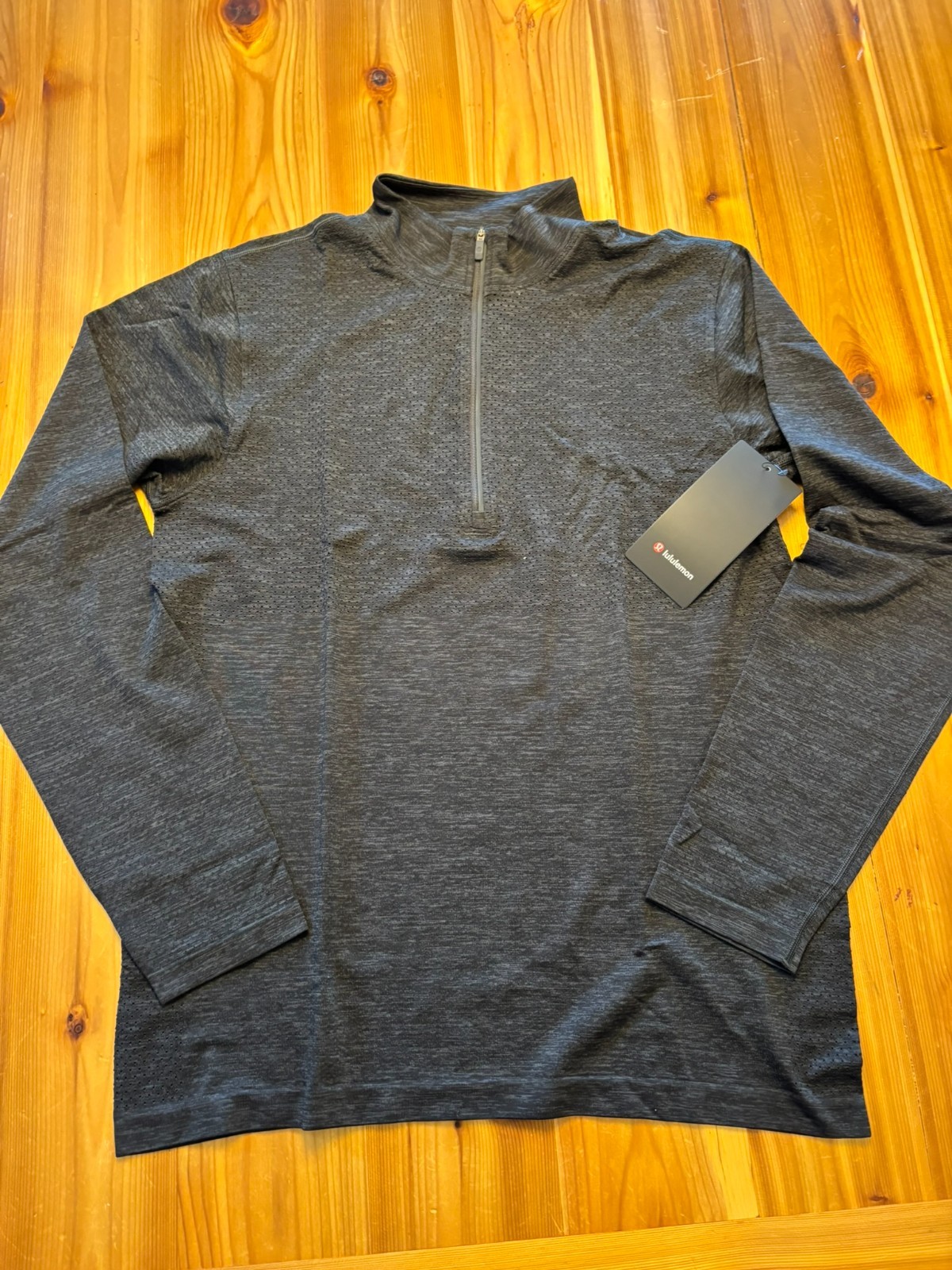 Lululemon Metal Vent Tech Midweight 1/2 Zip Long Sleeve Shirt Large NWT