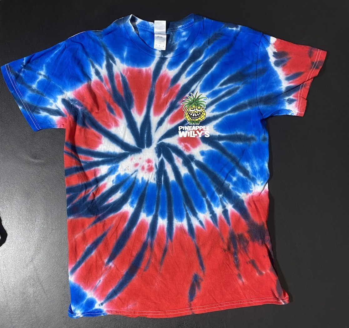 Pineapple Wilys Tie Die T-shirt Size Medium 100% Cotton