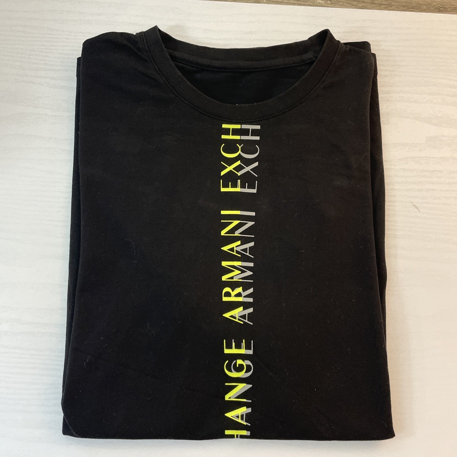 Armani Exchange AX Men’s Central Vertical Logo Graphic T-Shirt Black Slim M