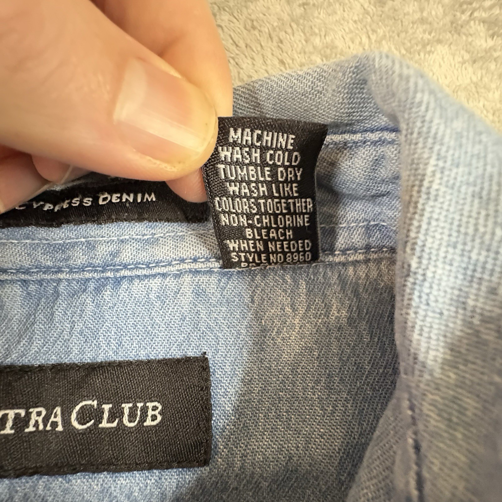 Ultra Club Cypress Denim Men’s L Light Blue Chambray Button Down SEE DESCRIPTION