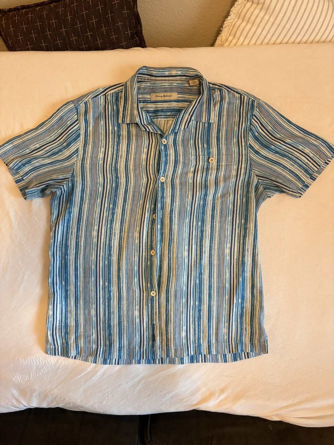 Tommy Bahama Island Zone Men’s L Regular Blue/White Striped Silk Blend Pockets