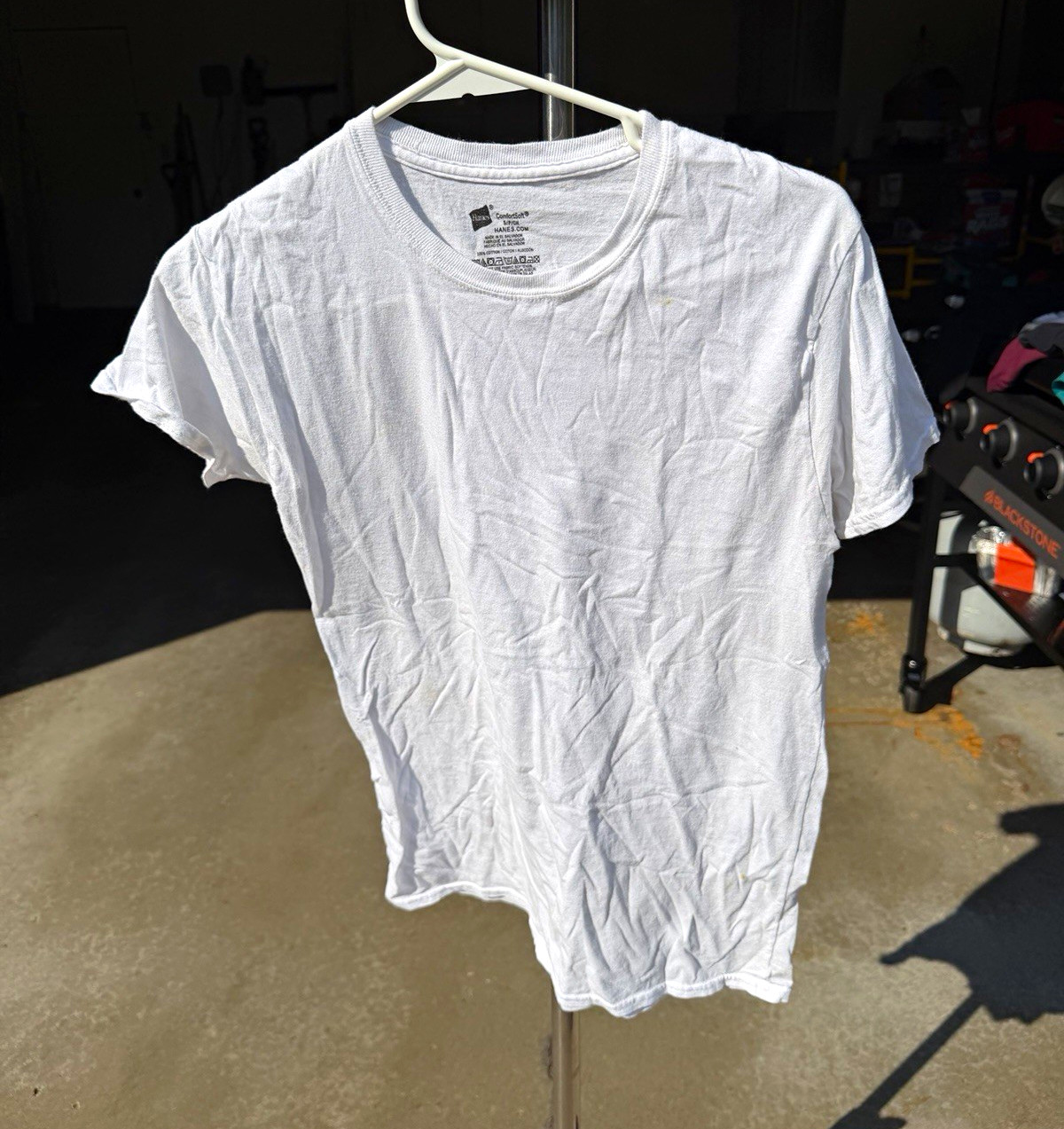 Hanes ComfortSoft Men’s White Cotton Knit Solid Crew Neck Logo T-Shirt Size S