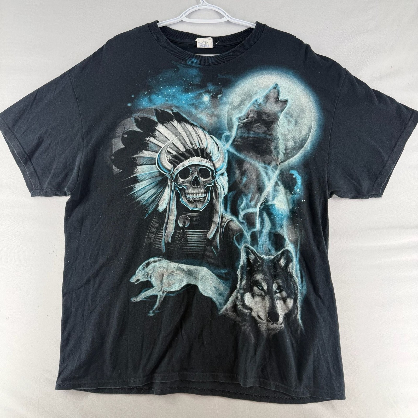 1019 XL Native American Indian Chief Skull and Wolves Graphic T-Shirt