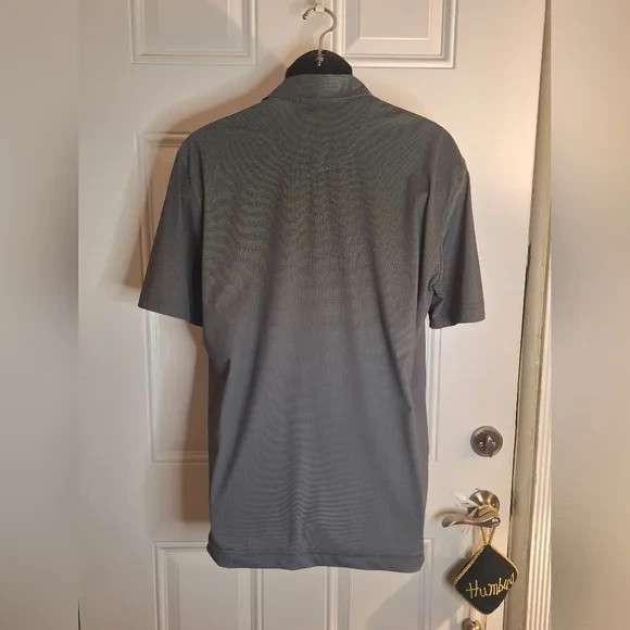 Robert Graham Short Sleeve 3 Top Button Pullover Polo Shirt Size Medium