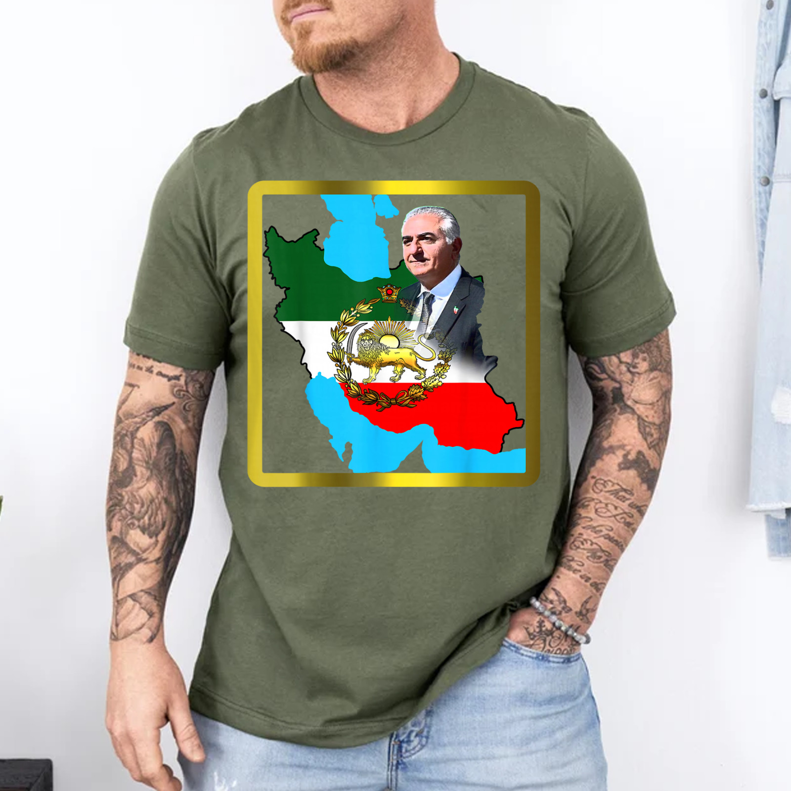 Iran’s flag with a golden lion and sun with king Pahlavi T-Shirt
