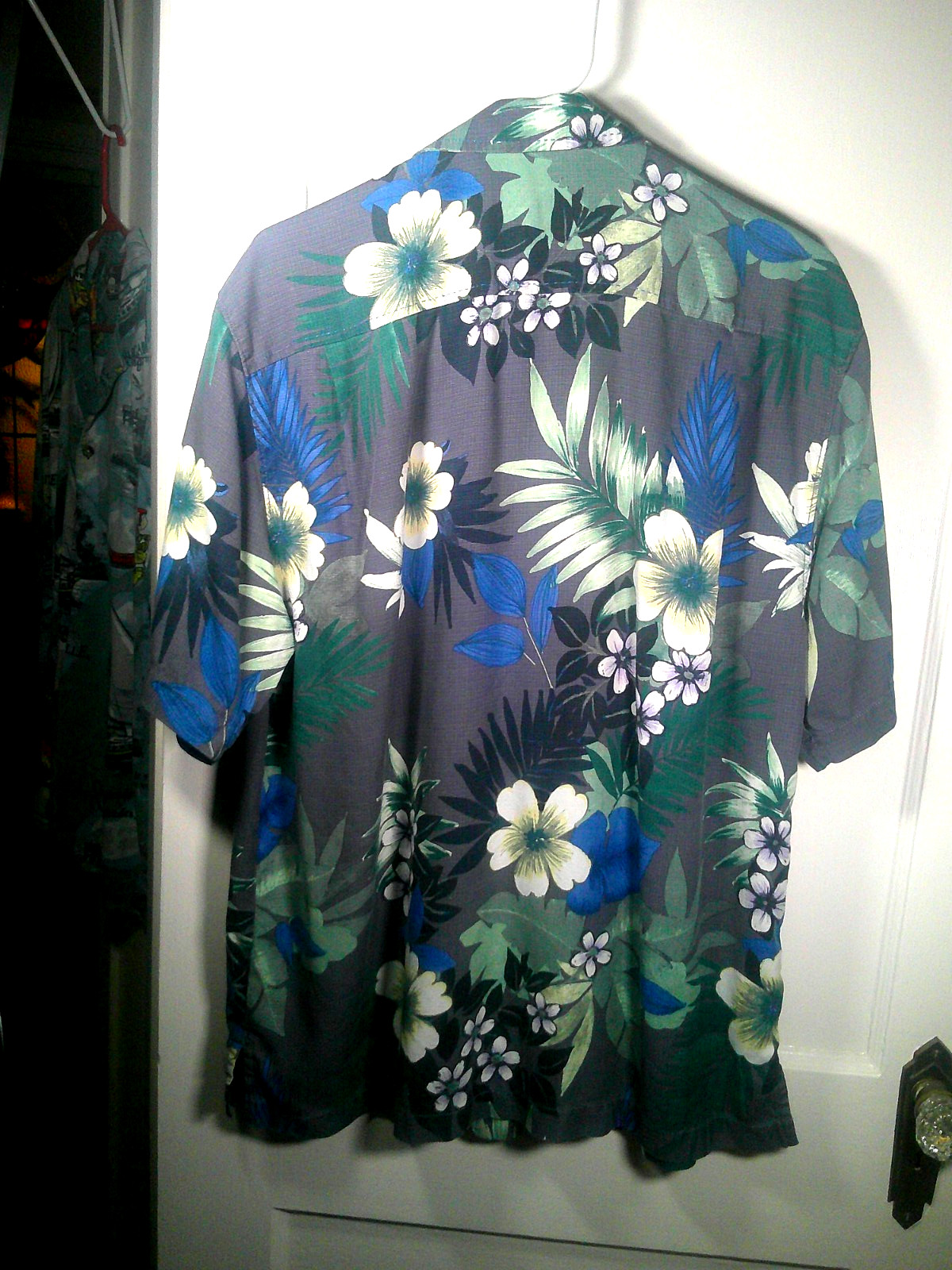Tommy Bahama Silk Shirt Men’s Medium Hawaiian Palm Tropical – Machine Washable