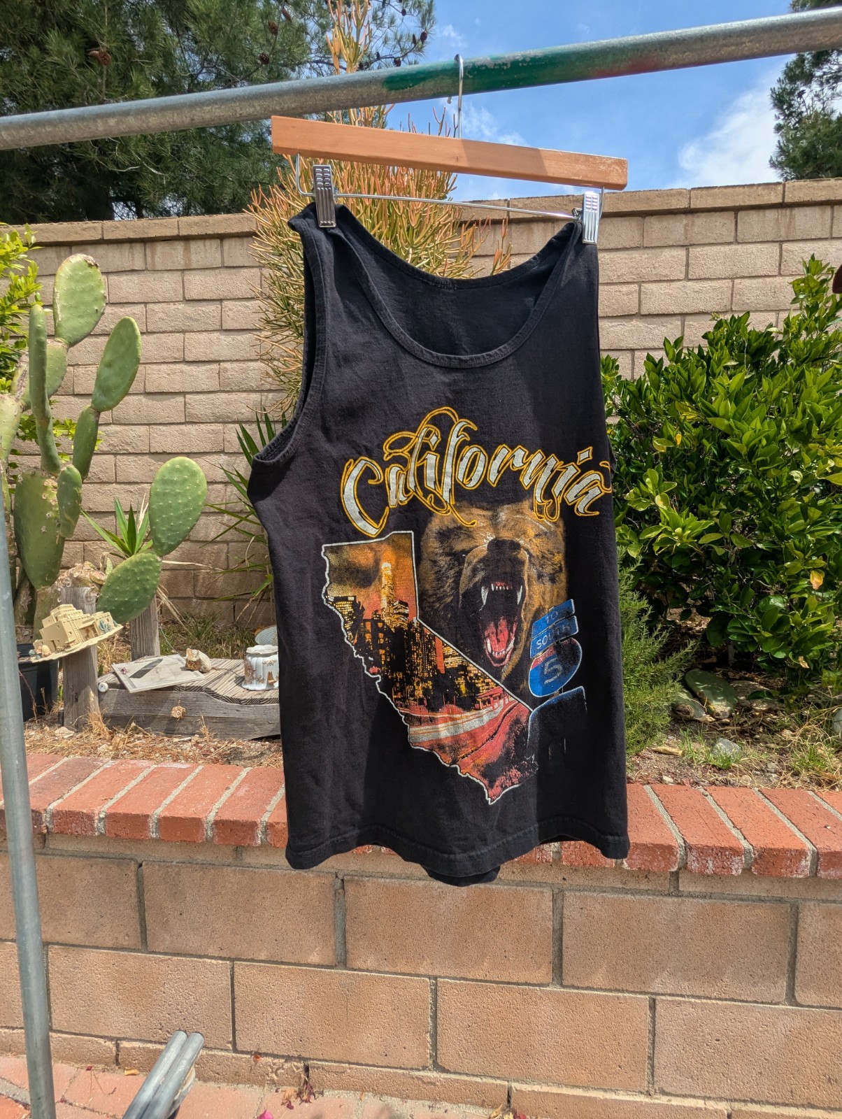 Black California Bear State Graphic Scoop Neck Men’s Sleeveless Tank Top Size L