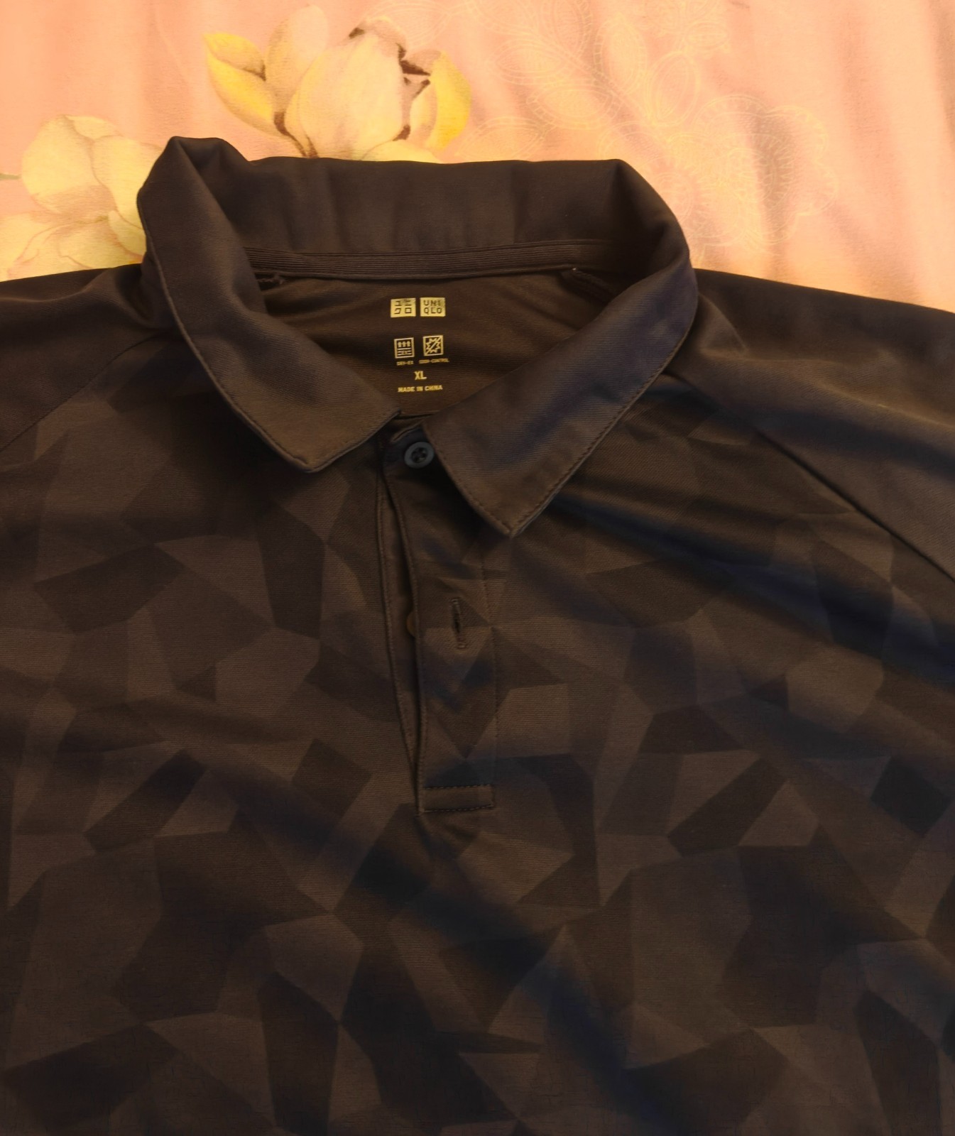 2 Brand New Mens Callaway golf polos L ,and 2 used golf polos L, XL