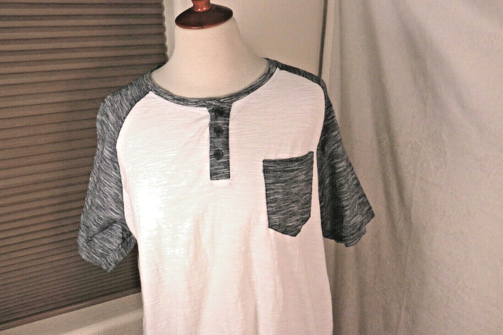 Swift Mens Shirt Large Henley 3 Button Gray White Cotton Pocket Machine wash