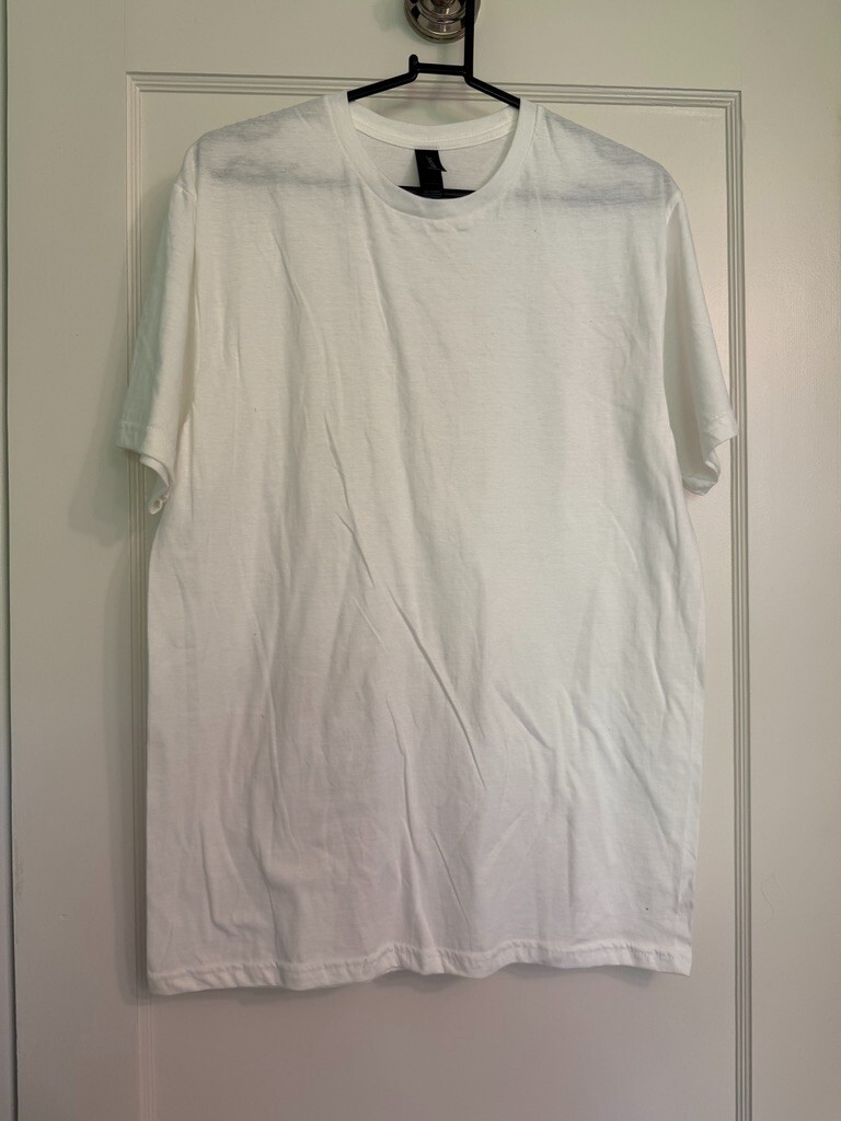 Gildan White Softstyle T Shirt – M