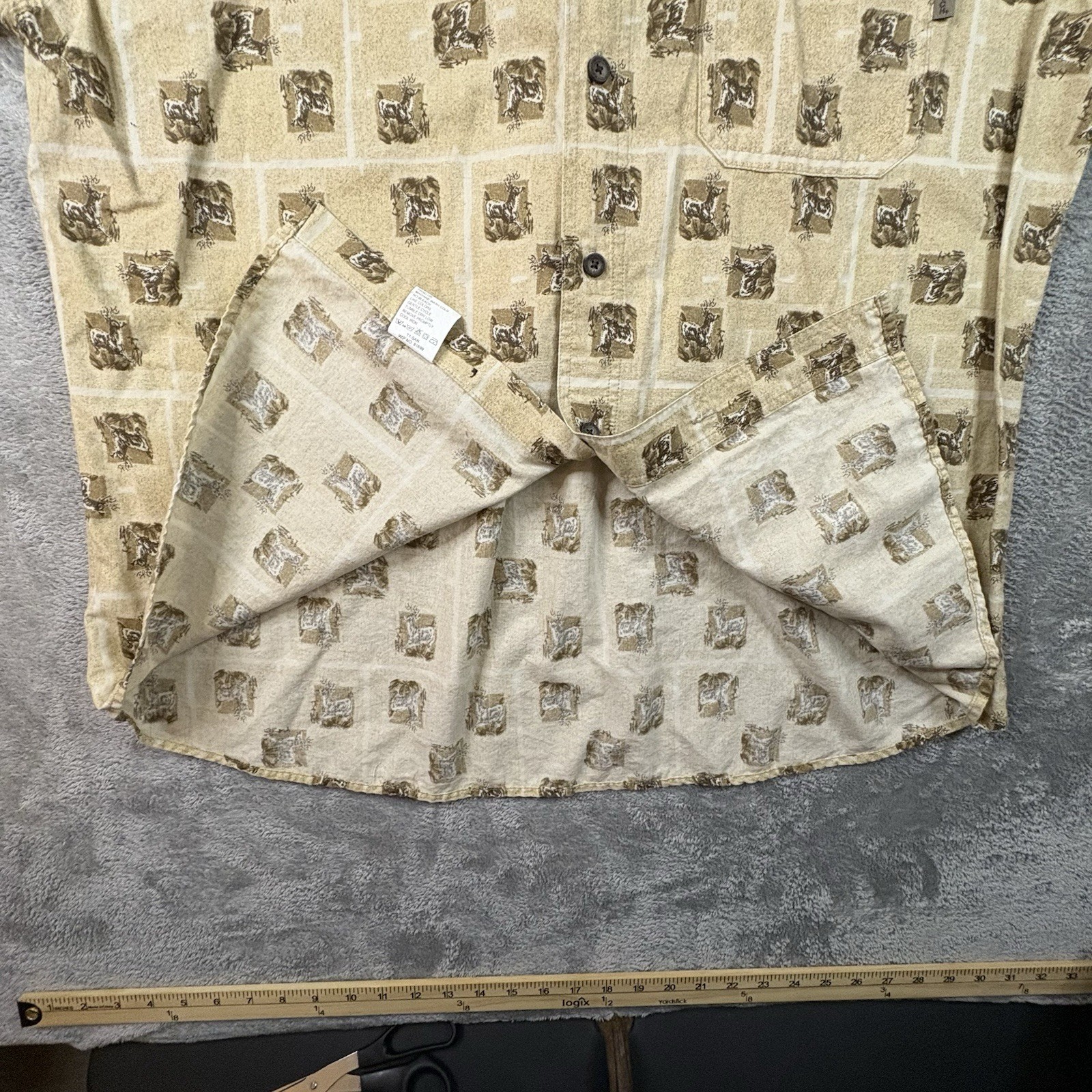 Woolrich Men’s XL Tan Deer AOP Button Down SS Outdoor Shirt SEE DESCRIPTION