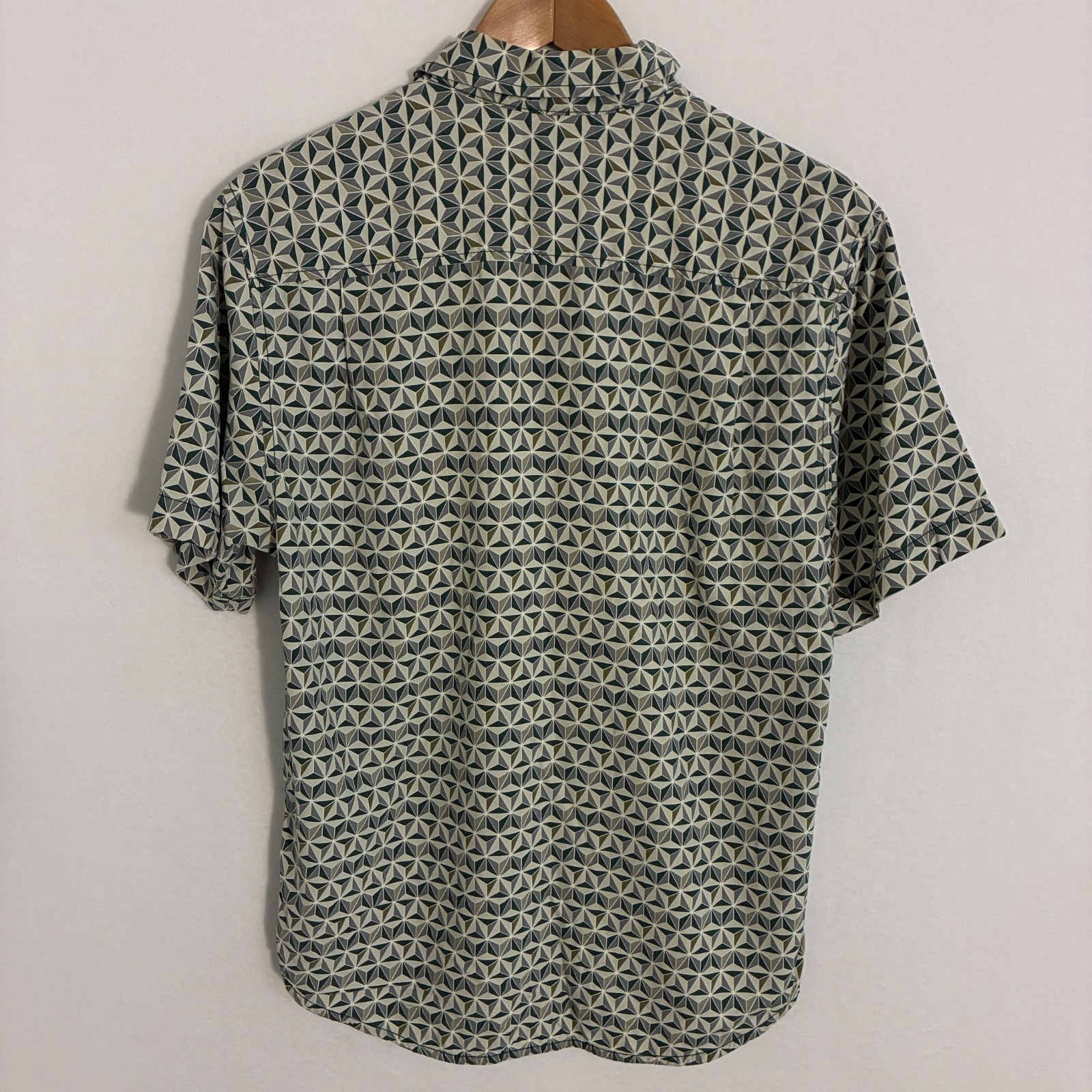 Tommy Bahama Island Zone Silk Blend Shirt Mens S Geometric Travel Resort Camp