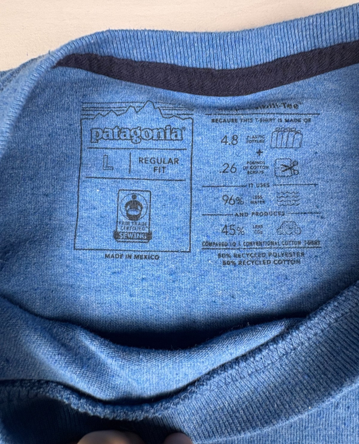 Patagonia T-Shirt Men Large Blue Heathered Short Sleeve Pocket Responsibili-Tee