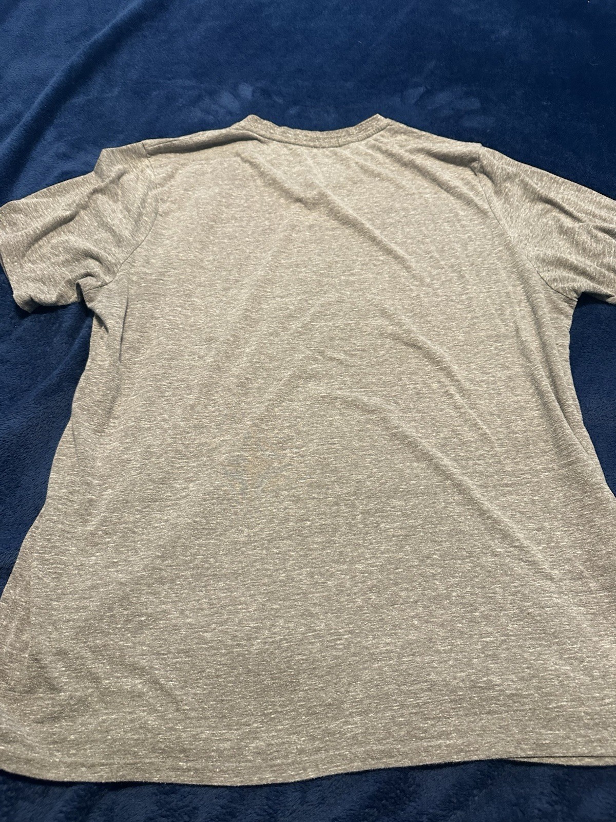 Threads 4 Thought Men’s Triblend Gray V-neck T-Shirt Grey Large L