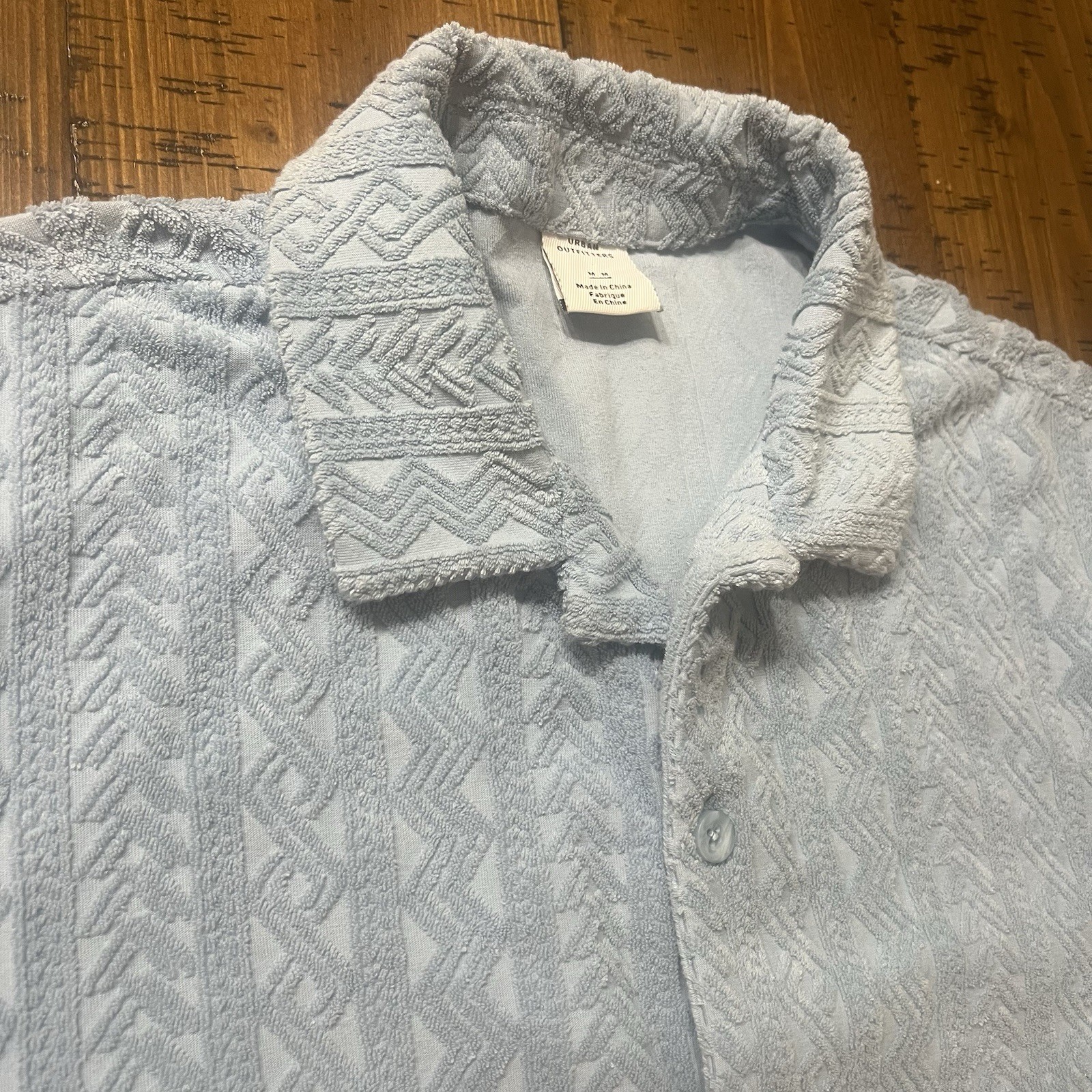 Urban Outfitters Button-Down Shirt Men’s Medium Textured Pattern Terrycloth Blue
