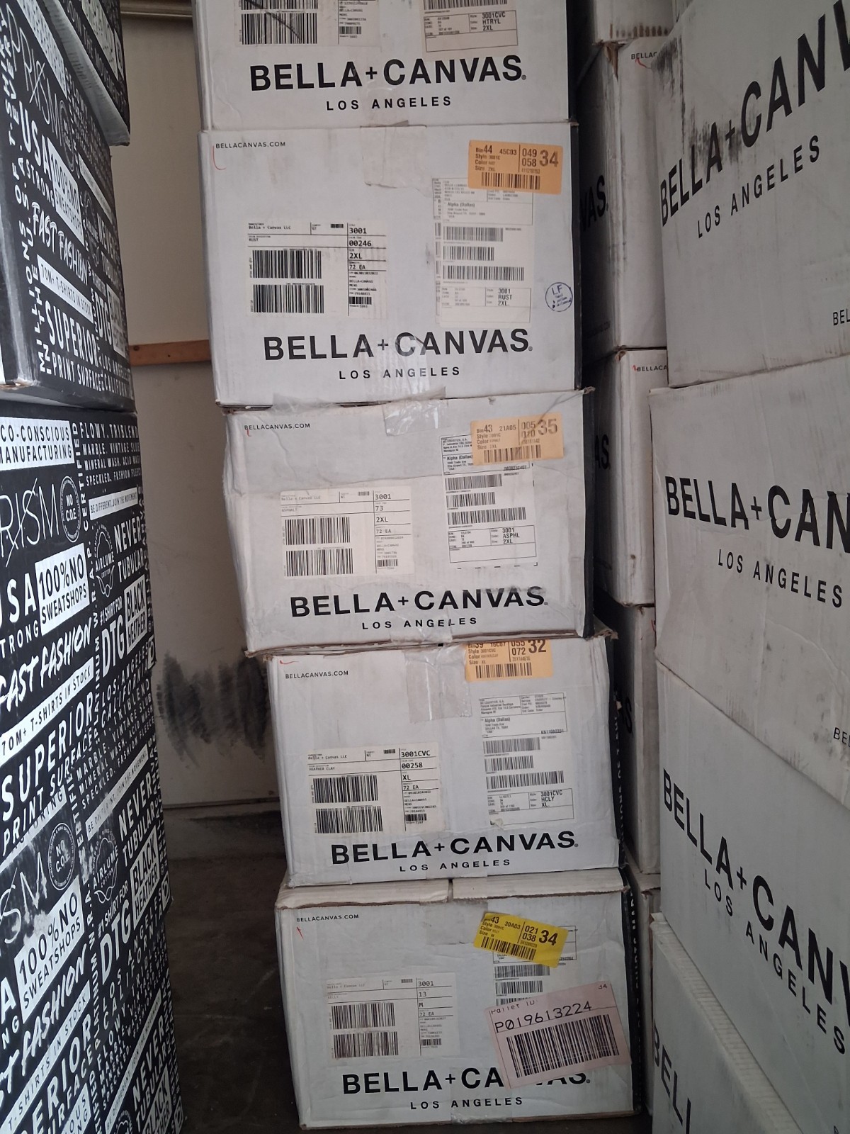 bella canvas lot. Xsmall to 3xl. New blanks. Various colors and sizes