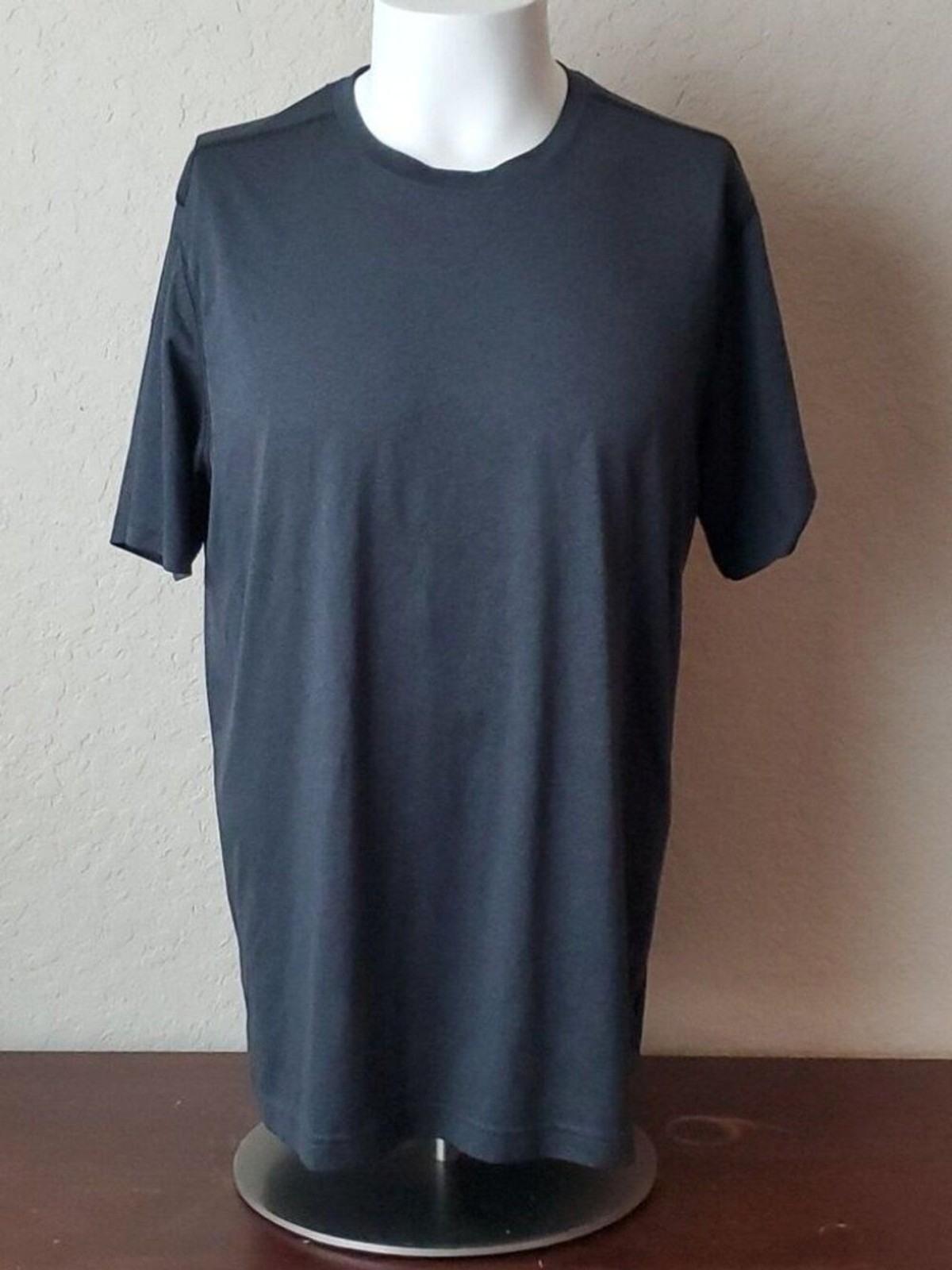 Old Navy Active Go-Dry Performance T-Shirt Midnight Oil Men’s Size XL Crew Neck