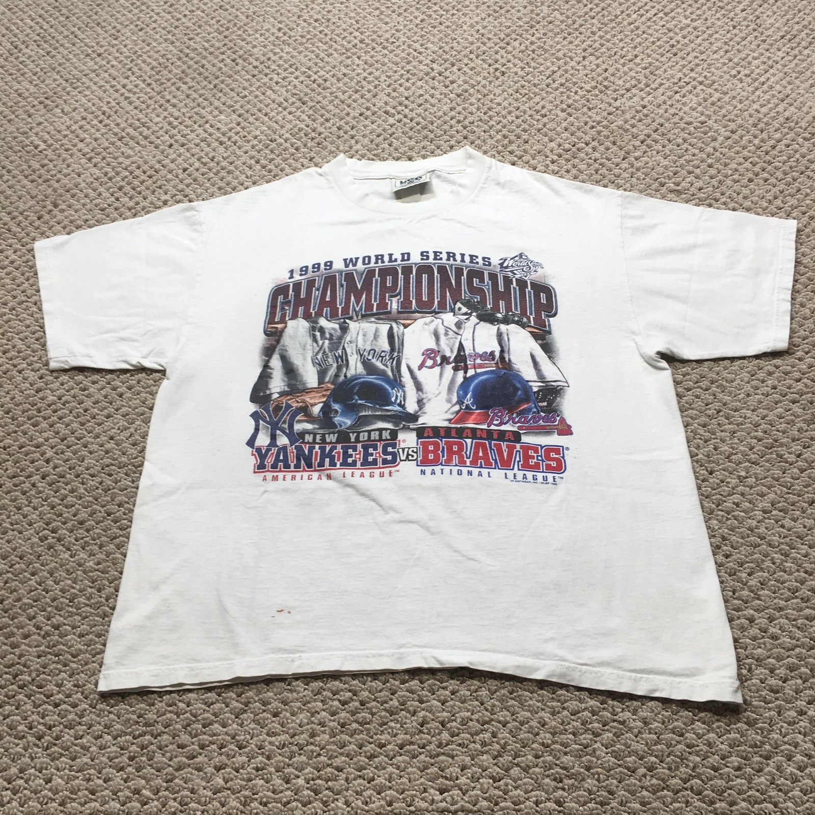 Vintage Yankees Braves 1999 World Series T-Shirt Mens XL Cropped White Lee 1990s