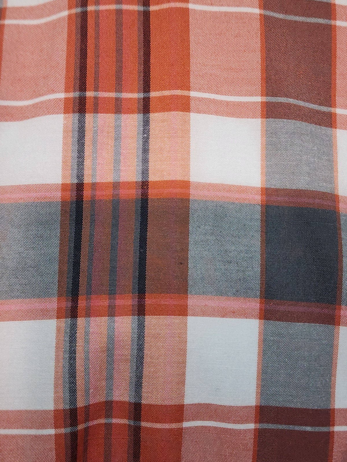Sonoma Standard Fit Men’s L Short Sleeve Button Down Shirt Multicolor Plaid