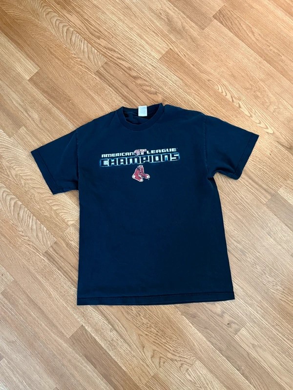 Alstyle 2007 American League champions Red Sox men’s size L Tee