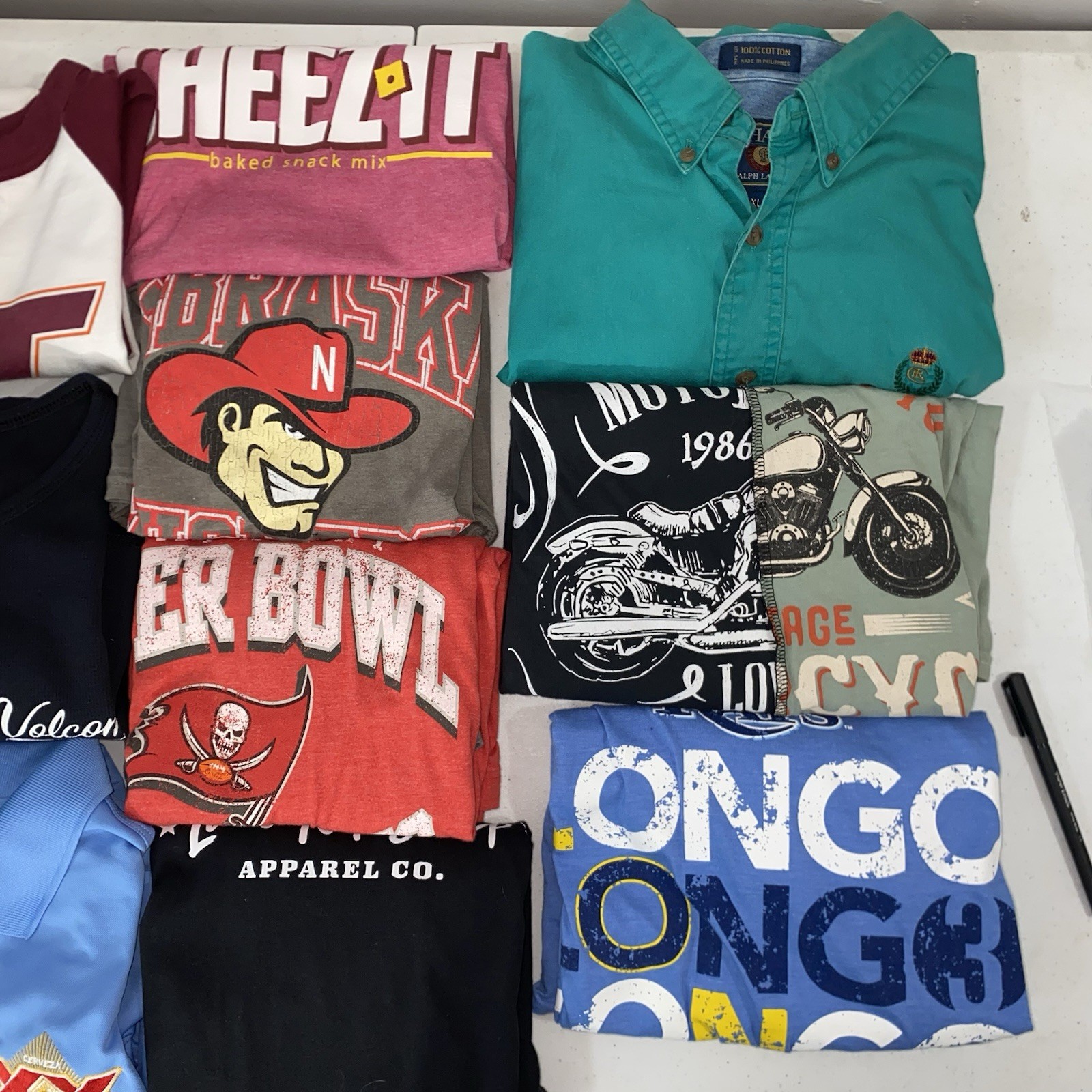Tee Shirt And Tops Bundle, Reseller Lot, Multiple Sizes Mens And Womens