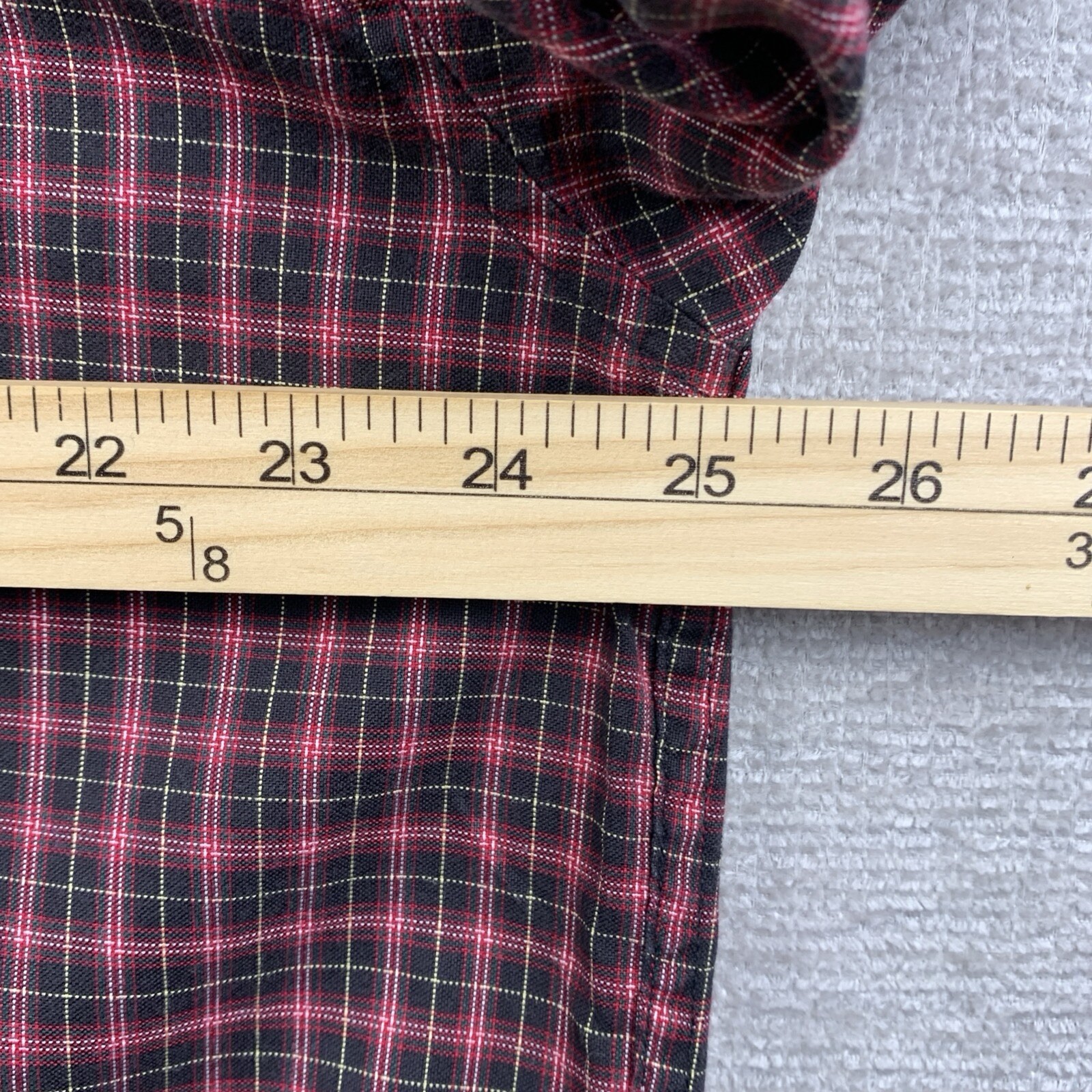 TOMMY HILFIGER GOLF Button Shirt Mens Size Large Black Red Plaid Classic Outdoor