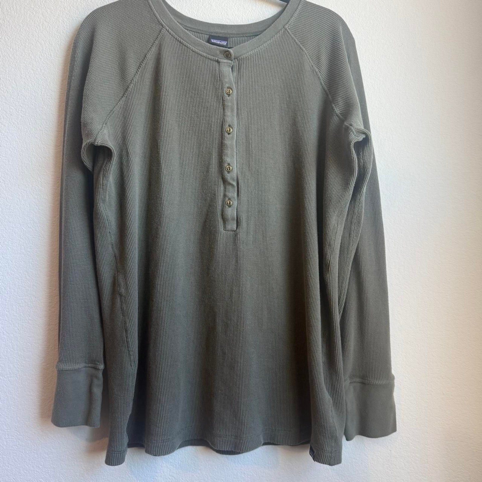 Patagonia Men’s Green and Khaki T-shirt