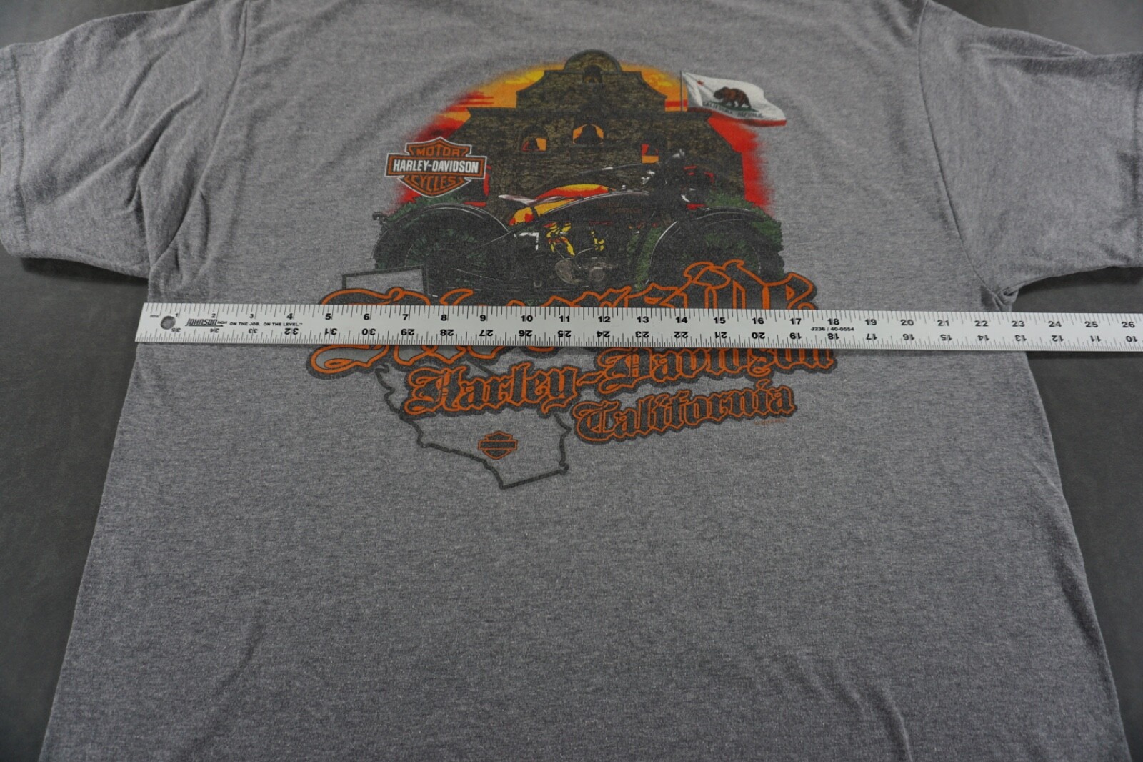 Harley Davidson Shirt Mens XL Gray Graphic Print Riverside California Legendary