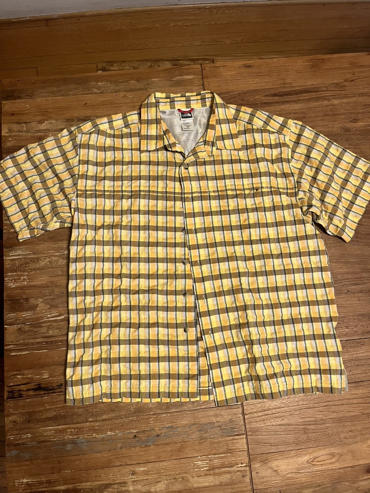 THE NORTH FACE Mens Short Sleeve Fishing Camping Outdoor Shirt Size M Yellow