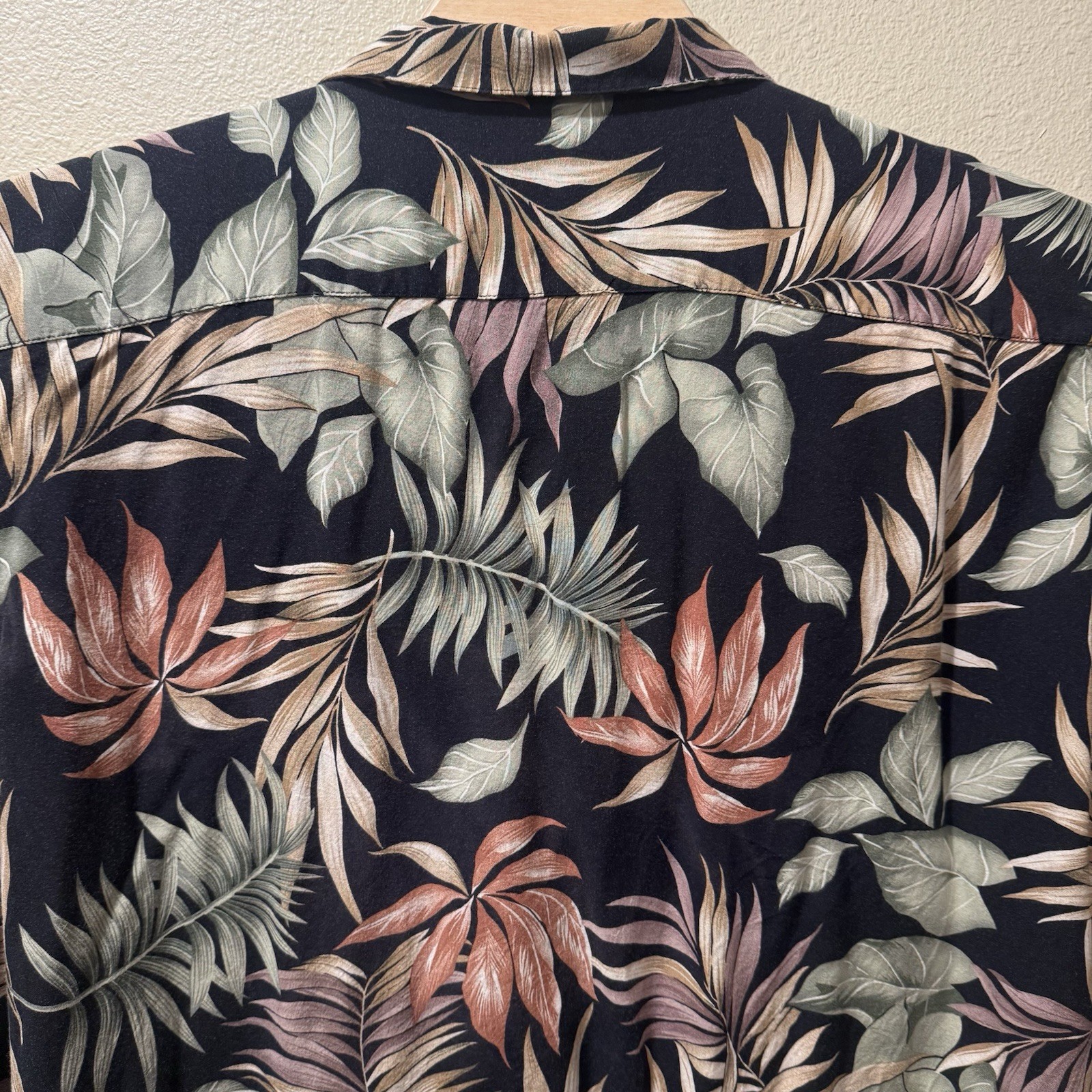 Men’s 3XLT David Taylor Black Multicolor Palm Leaves Hawaiian Button Up Shirt