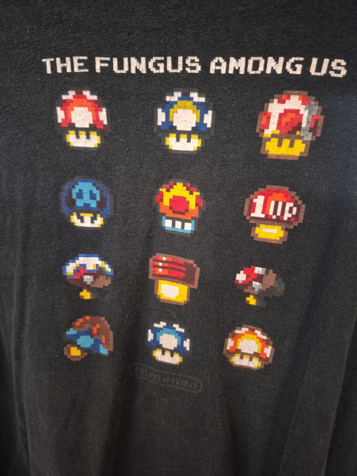 Men’s NINTENDO FUNGUS AMONG US FADED BLACK TSHIRT SIZE LARGE DELTA PRO WEIGHT