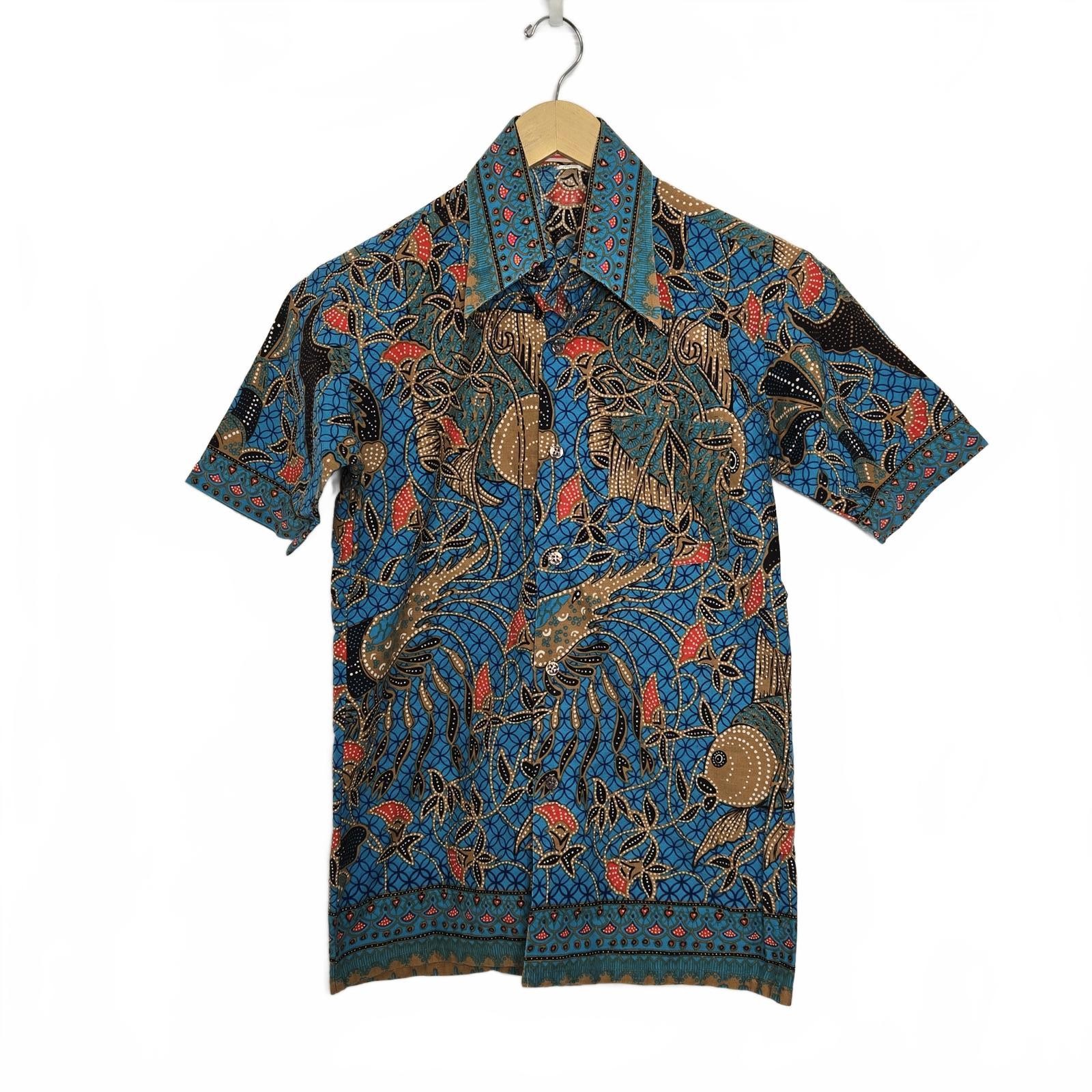 Vintage Batik Shirt Mens S Short Sleeve Button Up Blue Singapore Cotton Pattern