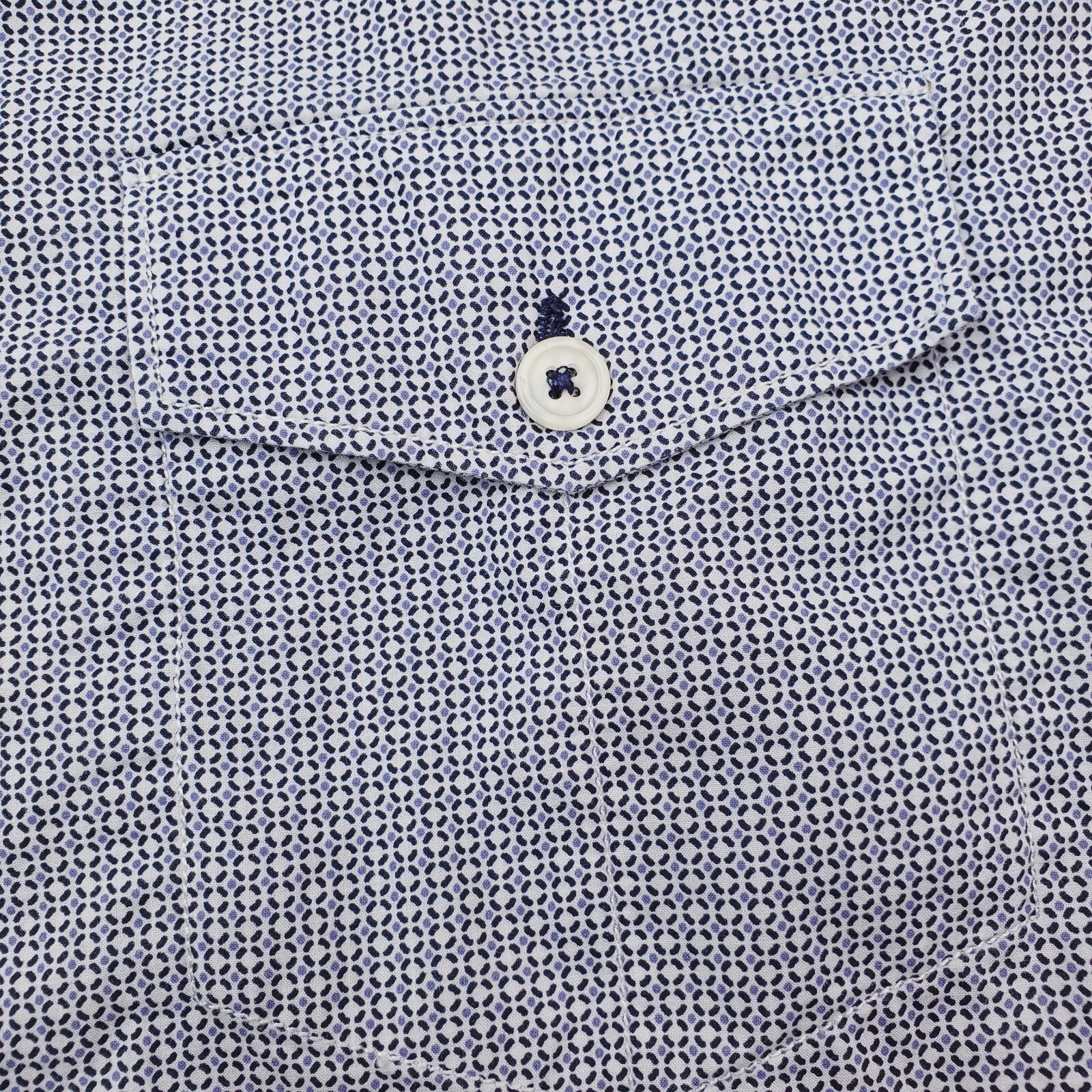 Tommy Bahama Shirt Mens Extra Large Blue Geometric Circular Allover Print Relax