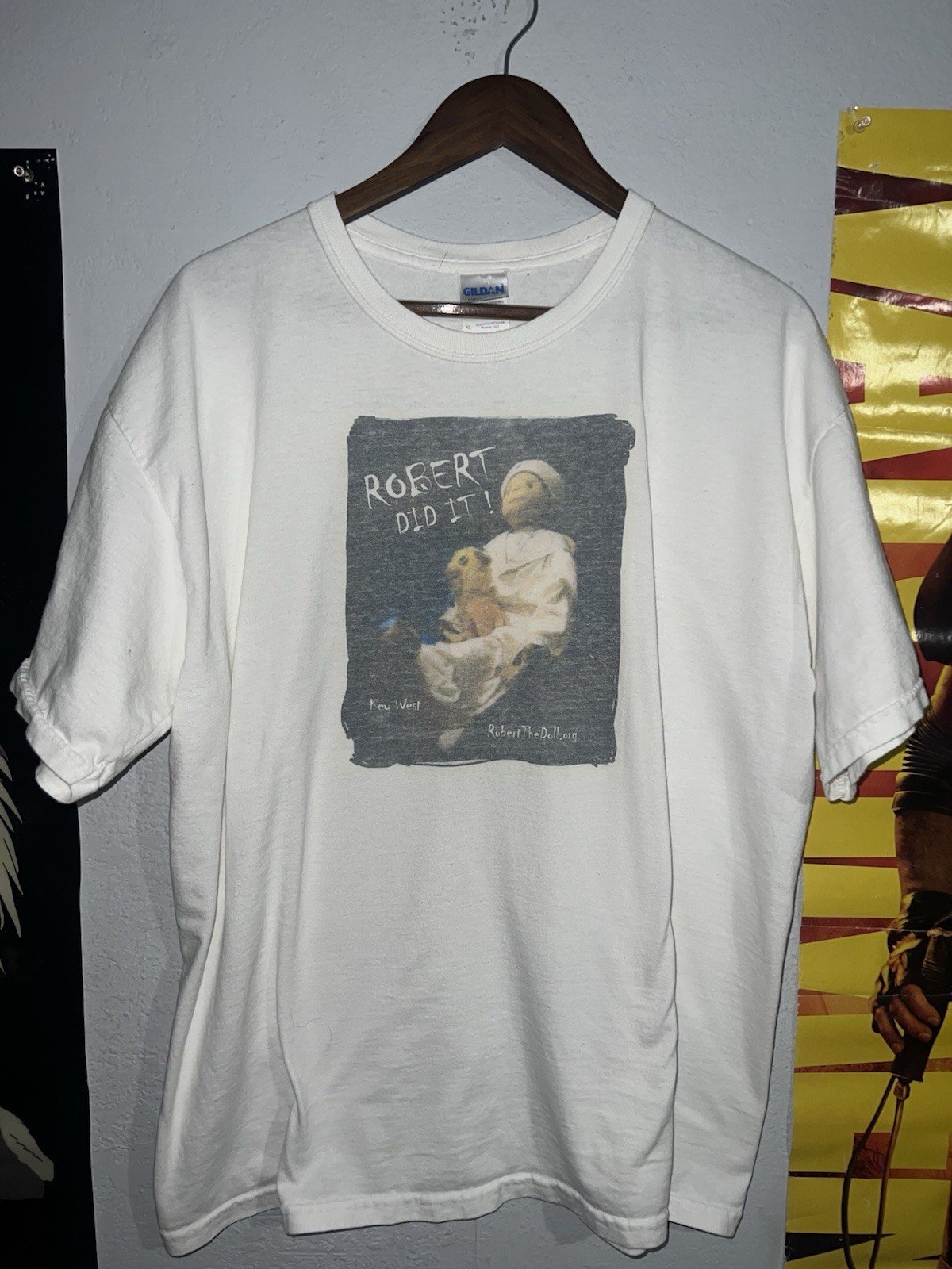 Vtg Robert The Doll Key West Museum Horror Art Tee XL Promo Y2K Creepypasta Film