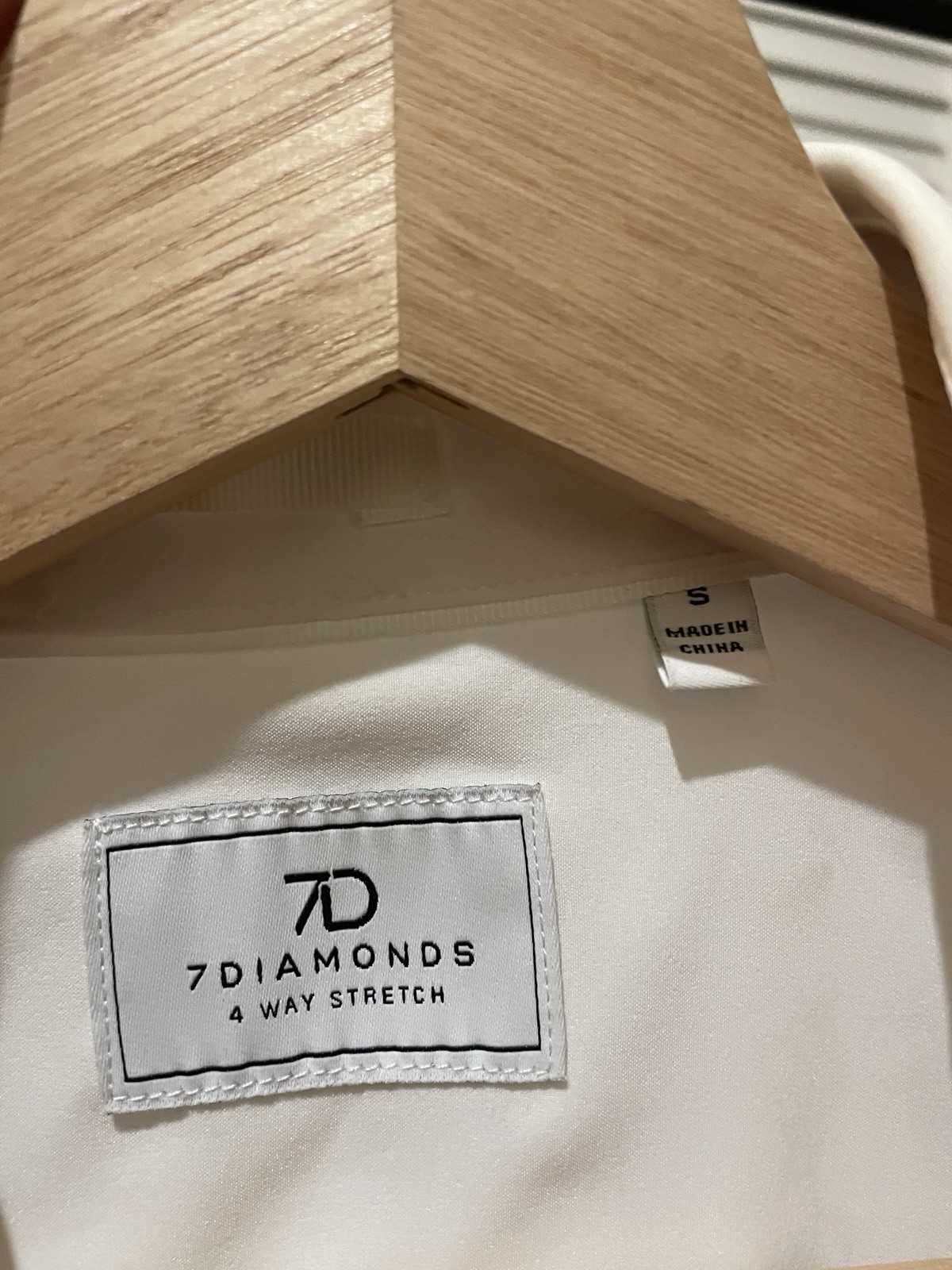 7DIAMONDS Men’s White Solid Stretch Woven Spread Collar Button-Up Shirt S