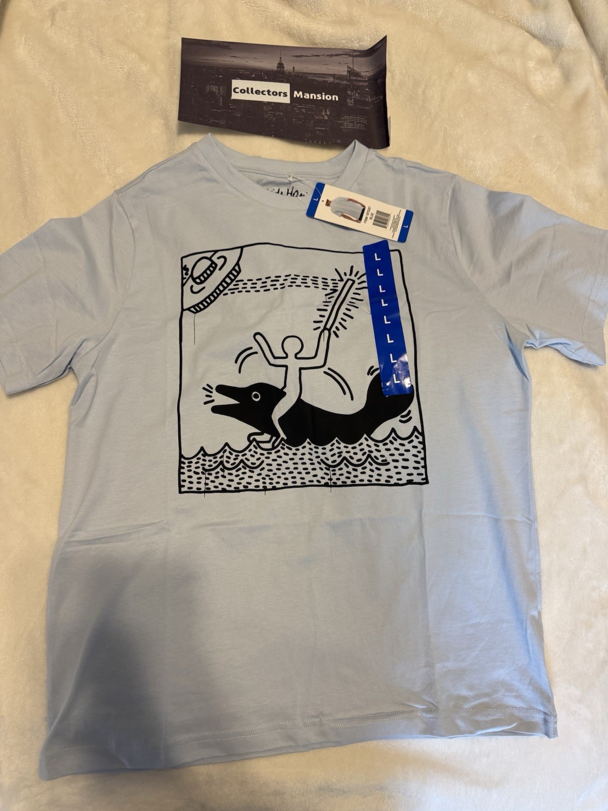 KEITH HARING “Man on Dolphin” Official Mens T-shirt size LARGE. Brand New