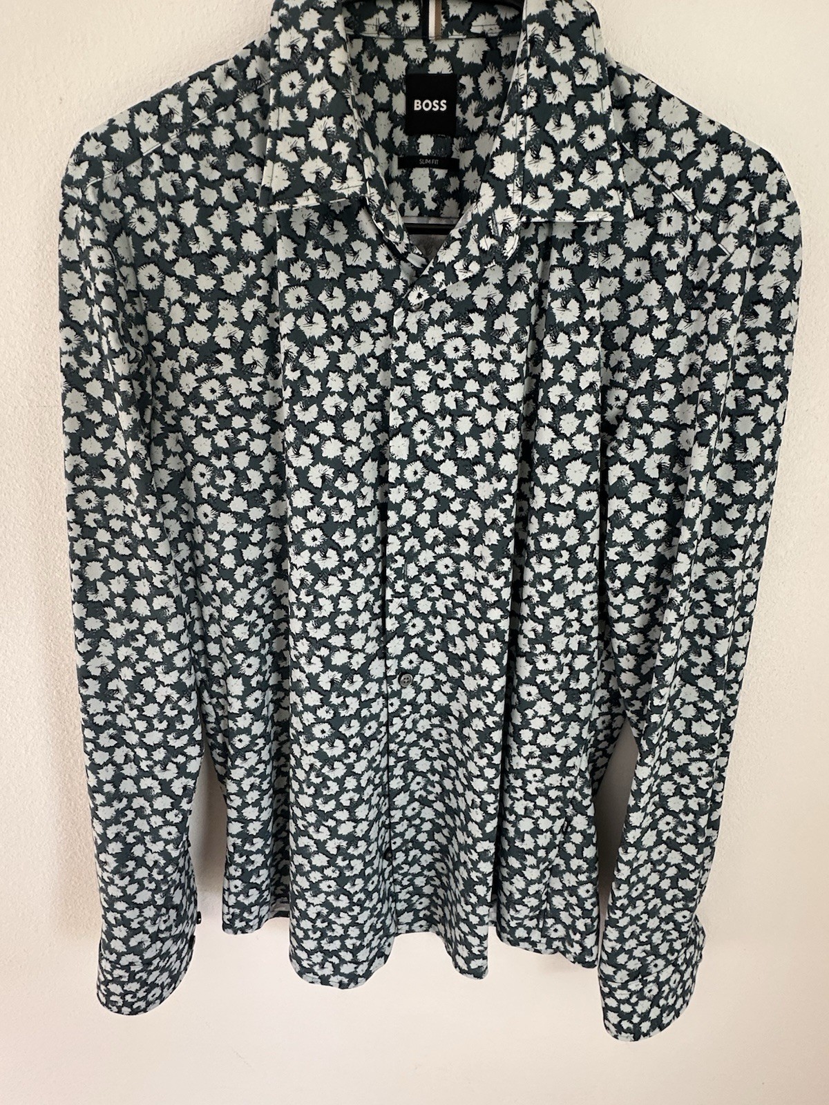 BOSS Men’s Slim Fit Floral Button-Up Shirt Green/White Long Sleeve Point L
