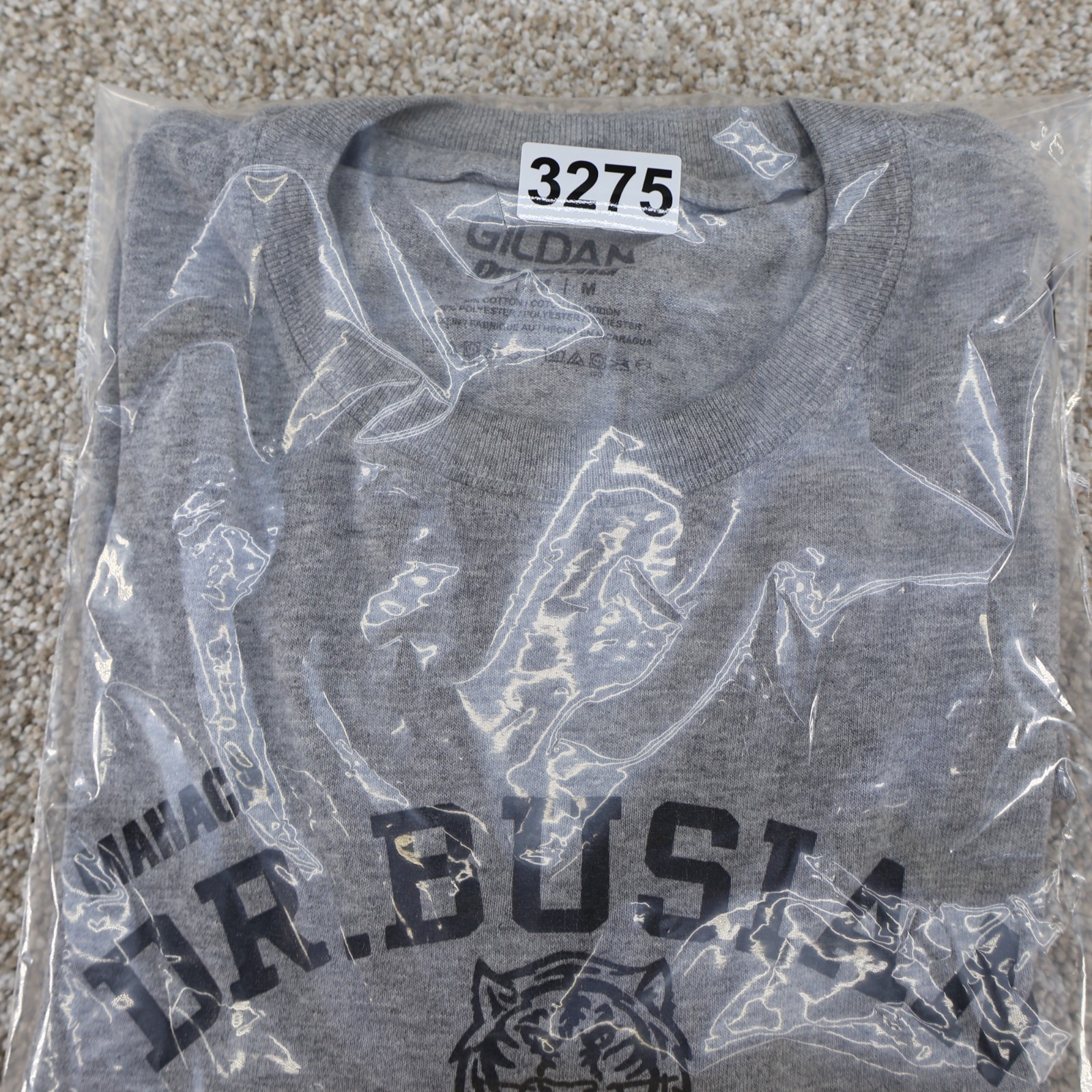 Gildan DryBlend T-Shirt Gray Short Sleeve Size Medium (see photo for flaw)